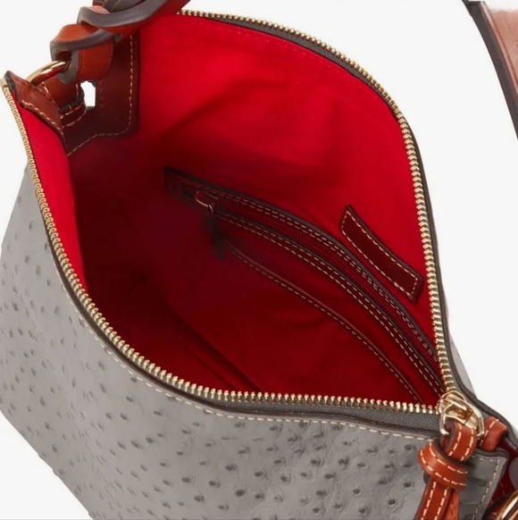 🔥New W/Tags, Dooney & Bourke Twist Strap Hobo In Rare Grey Ostrich/Natural/Gold - Picture 4 of 8